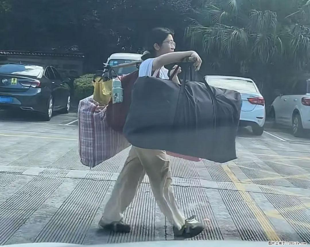 全网追的“扁担女孩”,找了一份暑假工,时薪12元 - 佛山生活资讯 - 佛山28生活网 fs.28life.com